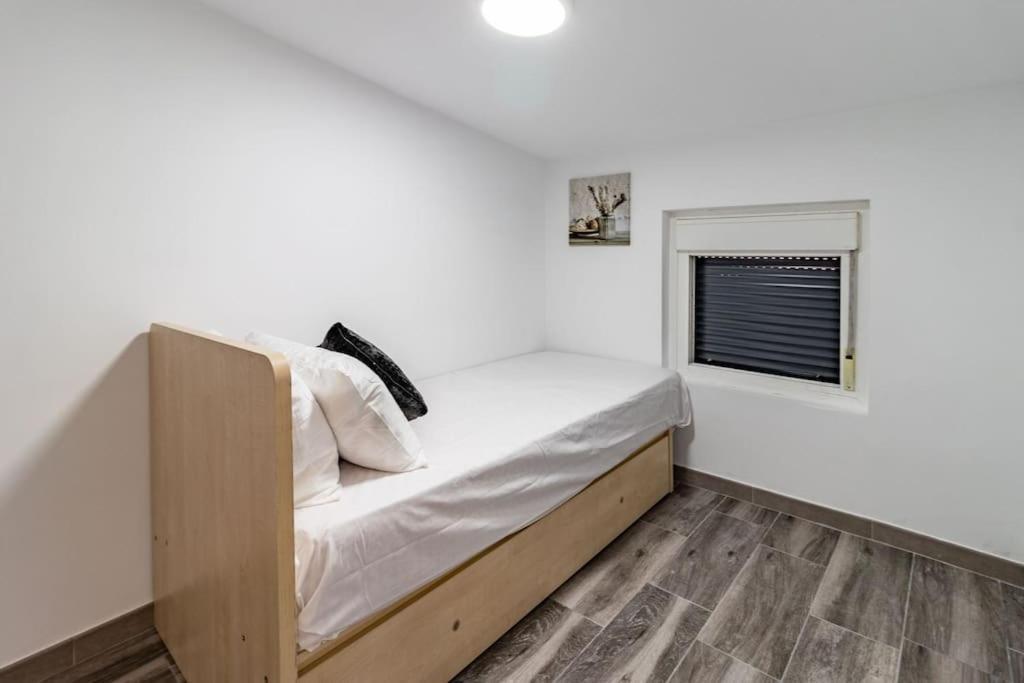 Casa Rural Con Piscina Privada, Barbacoa, Wifi Y Parking Incluido Vilovi de Onar Luaran gambar