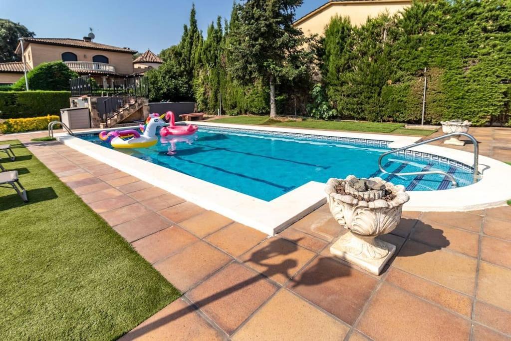 Casa Rural Con Piscina Privada, Barbacoa, Wifi Y Parking Incluido Vilovi de Onar Luaran gambar